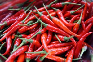 Jak złagodzić smak papryki chili w potrawie?