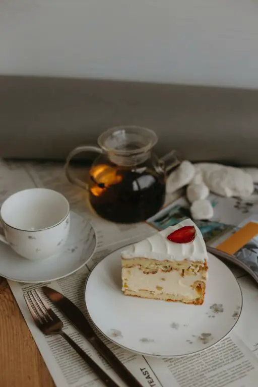 Serwetki pod ciasto – gdzie kupić i na co zwrócić uwagę, wybierając idealne ozdoby stołu?