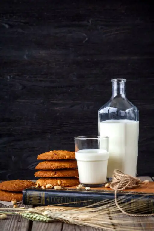 Ile cukru i wapnia w mleku: Poznaj wartości odżywcze twojego ulubionego napoju!